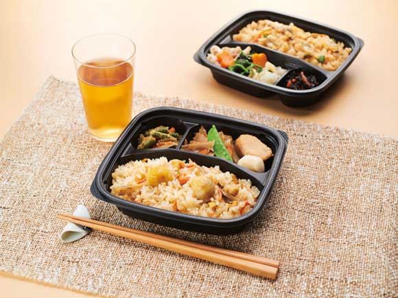 栗おこわと鶏肉甘辛煮_盛り付け